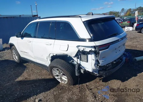 2025 Jeep Grand Cherokee Laredo X 4X4 z USA, uszkodzony, nr VIN 1C4RJHAG3SC328884